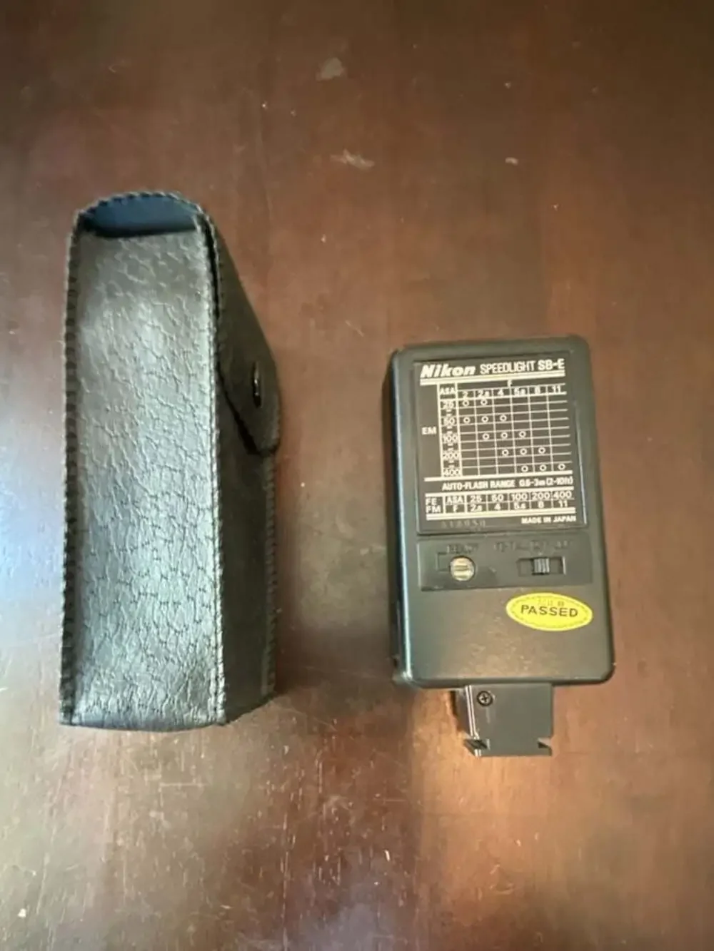 Nikon Speedlight SB-E Camera Flash with Original SS-10 Case
